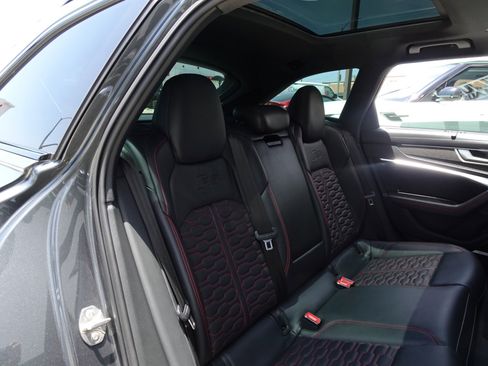 Used 2021 Audi RS 6 w/ Executive Package AWD/4WD image 20