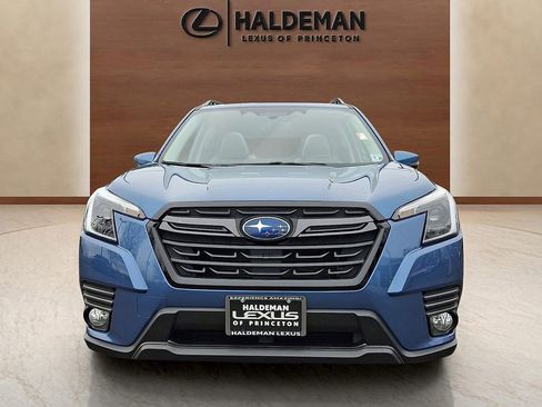 Used 2023 Subaru Forester Limited w/ Popular Package #2 image 2