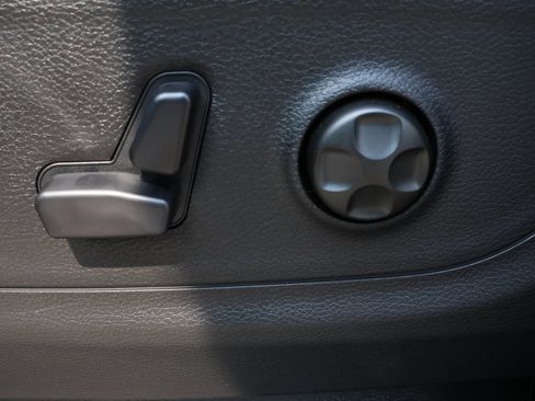 New 2026 RAM 1500 Laramie AWD/4WD image 6
