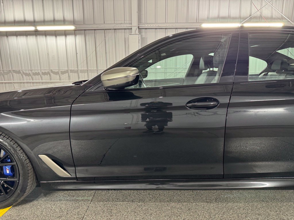 Used 2023 BMW M550i xDrive AWD/4WD image 18