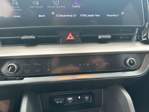Certified 2023 Kia Sportage EX AWD/4WD image 18