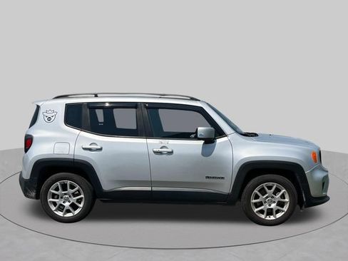 Used 2020 Jeep Renegade Latitude FWD image 2