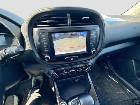 Used 2020 Kia Soul GT-Line w/ GT 2.0L Power Sunroof Package FWD image 15