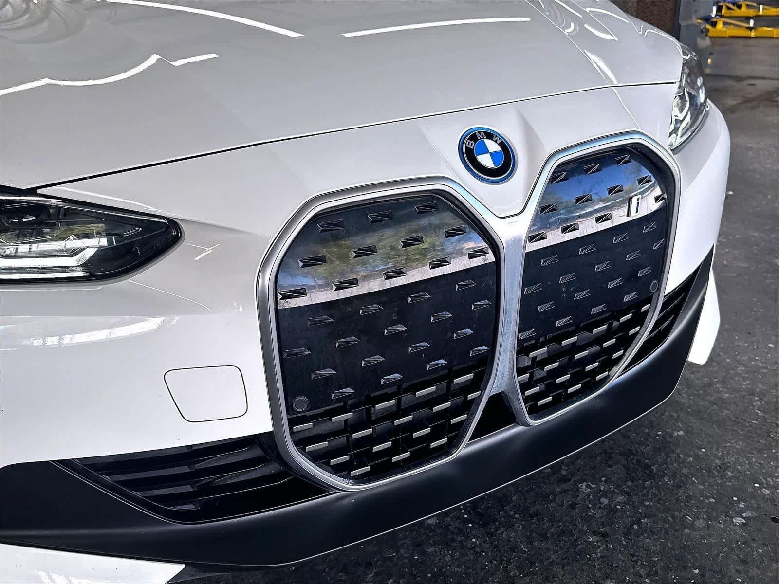 Used 2024 BMW i4 eDrive35 w/ Premium Package RWD image 37