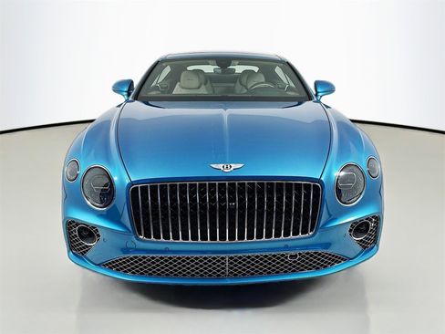 Used 2024 Bentley Continental GT image 2