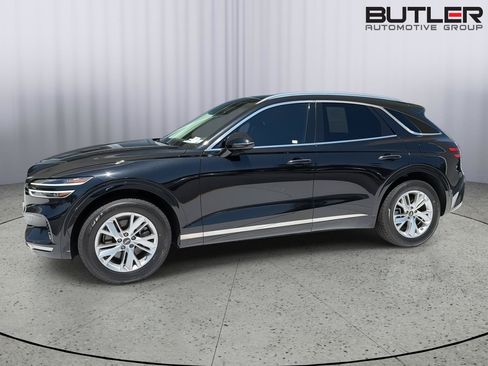 Used 2023 Genesis GV70 2.5T AWD/4WD image 3