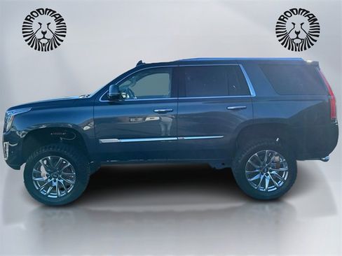 Used 2020 Cadillac Escalade Luxury image 8