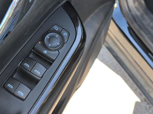 Used 2022 GMC Acadia AT4 image 12