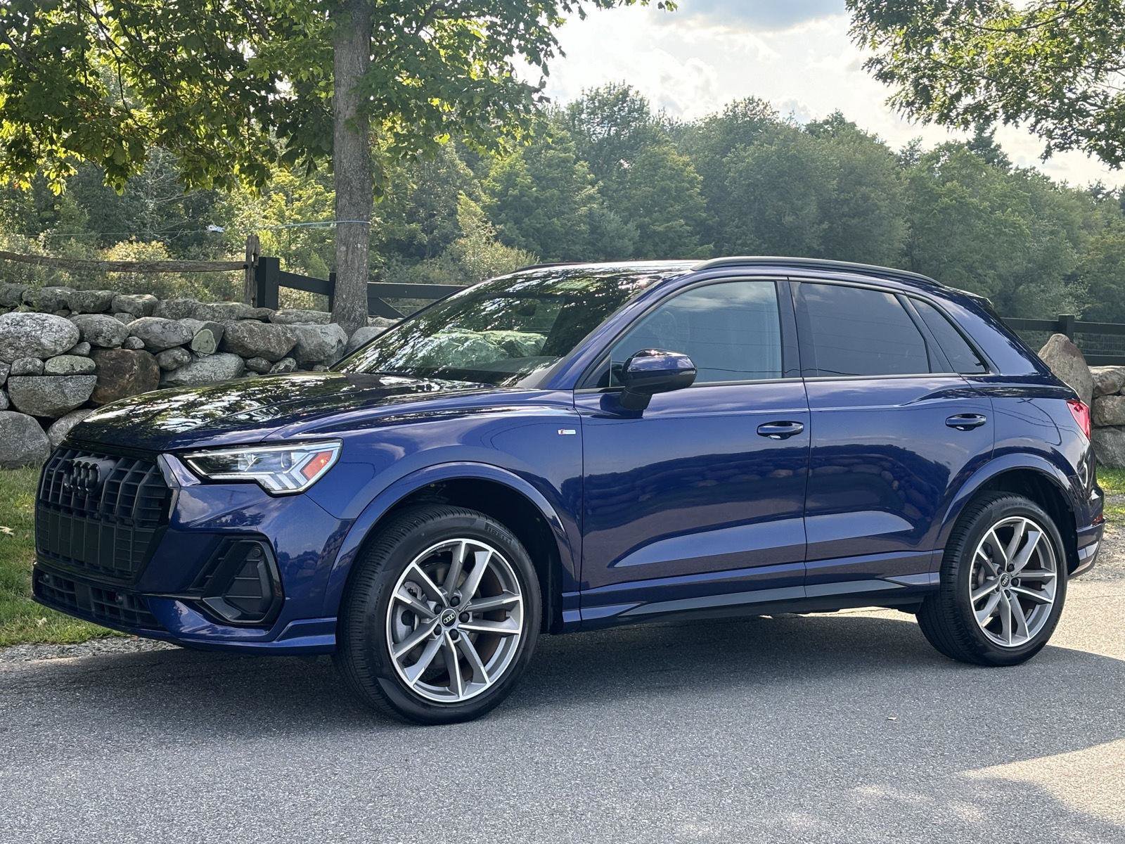 Used 2023 Audi Q3 2.0T Premium Plus w/ Premium Plus Package AWD/4WD image 13