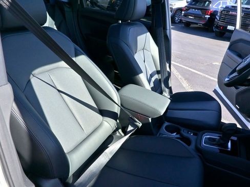 Used 2025 Subaru Forester Limited image 21