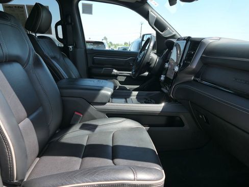 Used 2022 RAM 1500 Limited w/ Body Color Bumper Group AWD/4WD image 29