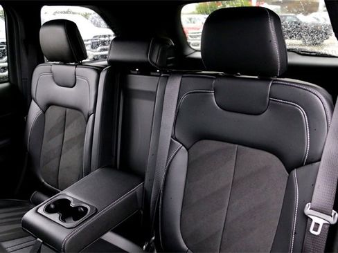 Used 2023 Jeep Grand Cherokee Altitude image 25