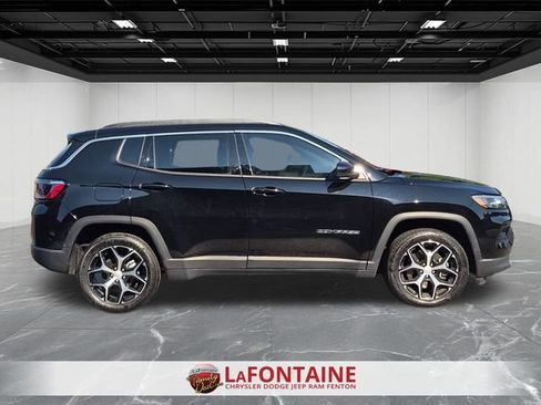 Certified 2024 Jeep Compass Limited AWD/4WD image 6