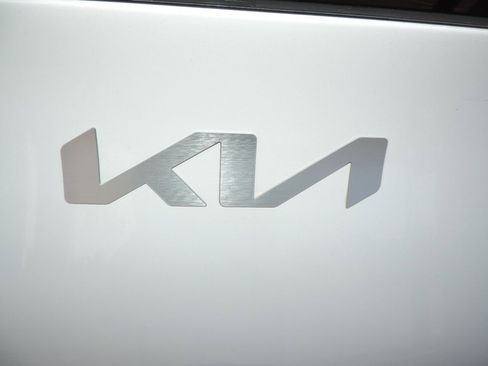 Used 2026 Kia Sportage EX image 13