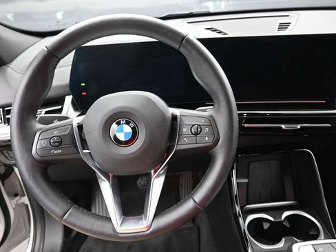 Used 2026 BMW X2 xDrive28i AWD/4WD image 12