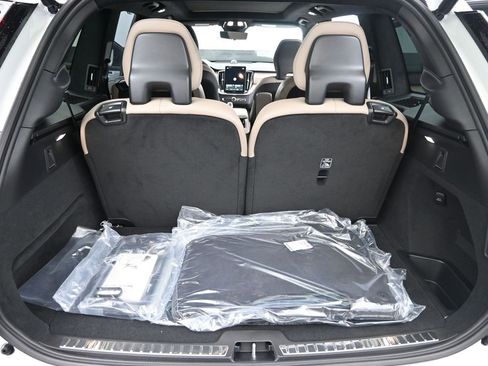 New 2026 Volvo XC90 B6 Ultra image 19