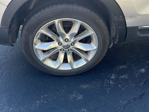 Used 2011 Ford Explorer Limited w/ 302A Rapid Spec Order Code image 35