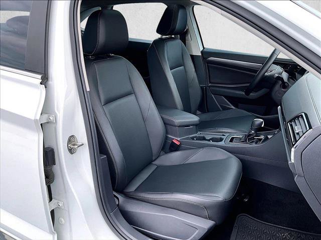 Used 2019 Volkswagen Jetta SEL FWD image 9