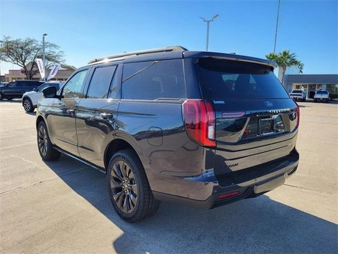 New 2025 Ford Expedition Platinum w/ Stealth Appearance Package image 7