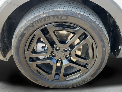 Used 2025 Kia Telluride SX Prestige X-Line image 9