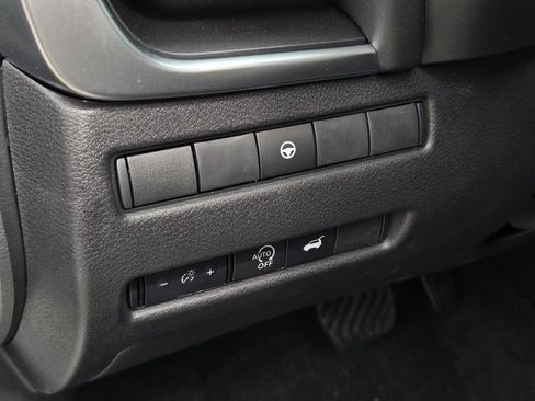 New 2026 Nissan Rogue SV FWD image 19
