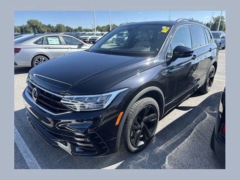 Used 2023 Volkswagen Tiguan SE R-Line FWD image 1