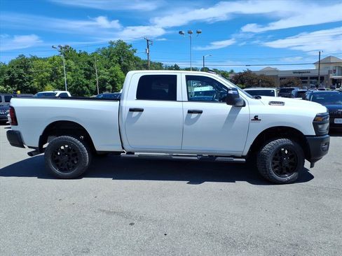 New 2025 RAM 2500 Tradesman AWD/4WD image 3