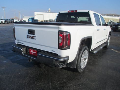 Used 2018 GMC Sierra 1500 SLT w/ SLT Premium Package image 3