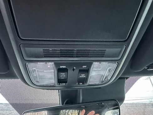 Used 2022 Honda Passport TrailSport image 17