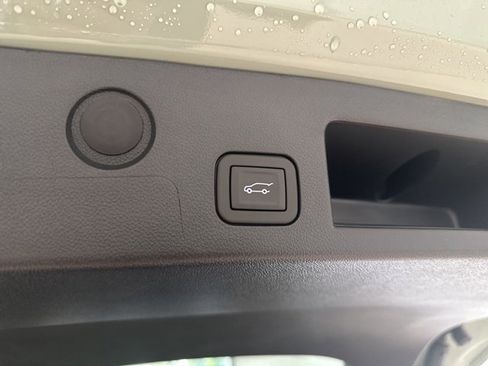 New 2026 Chevrolet Equinox LT w/ Convenience Package II image 15