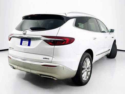 Used 2020 Buick Enclave Premium w/ Surround and Sites Package AWD/4WD image 7