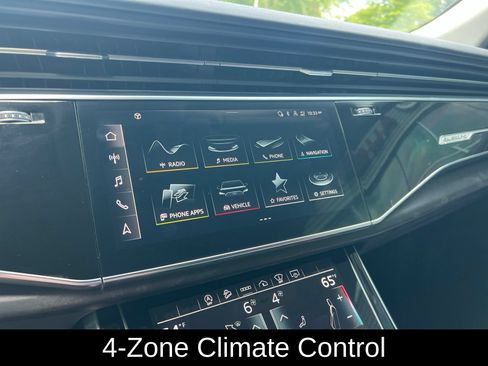 Used 2022 Audi Q8 Prestige w/ Prestige Package AWD/4WD image 15