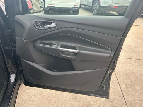 Used 2014 Ford Escape SE w/ Equipment Group 201A image 16