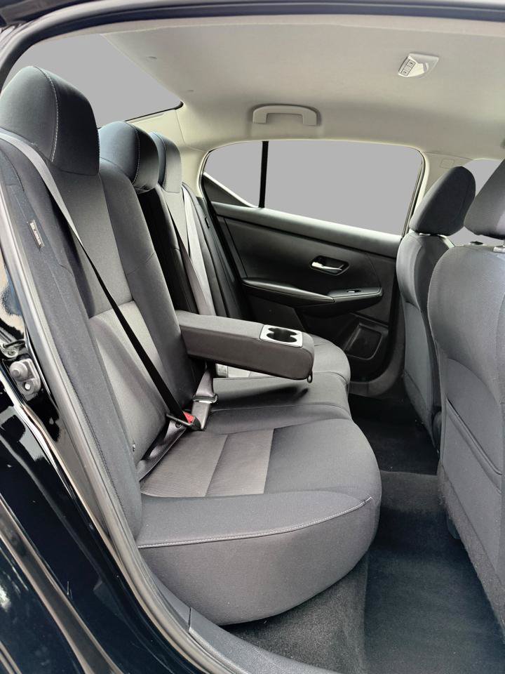 Used 2021 Nissan Sentra SV FWD image 32