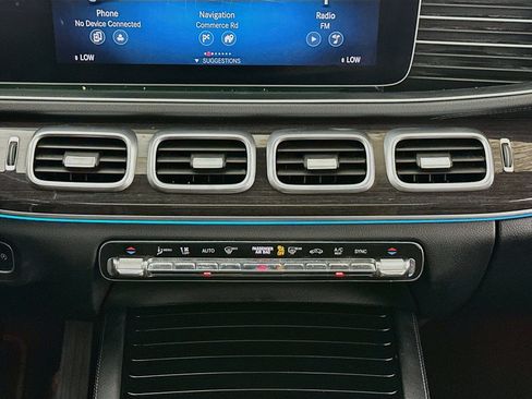 Used 2020 Mercedes-Benz GLS 450 4MATIC image 13