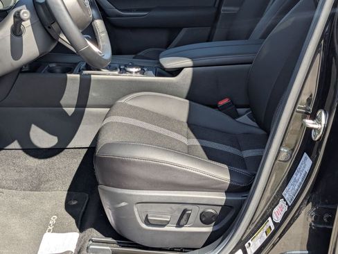 Used 2025 MAZDA CX-50 AWD 2.5 S w/ Premium Package image 24