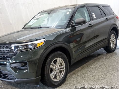 Certified 2023 Ford Explorer 4WD image 4