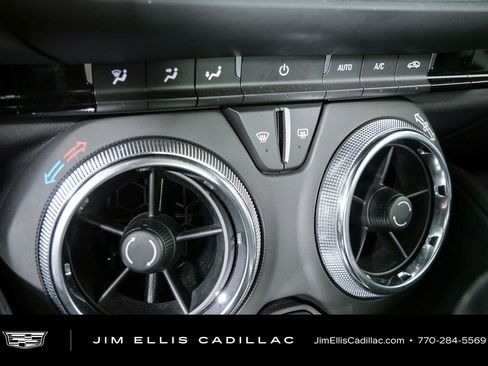 Used 2021 Chevrolet Camaro LT RWD image 15