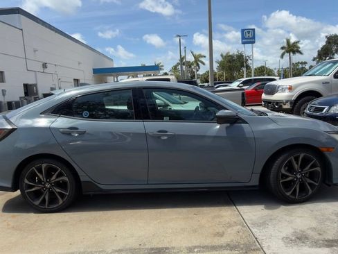 Used 2019 Honda Civic Sport image 9