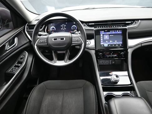 Used 2022 Jeep Grand Cherokee L Laredo w/ Luxury Tech Group I image 26