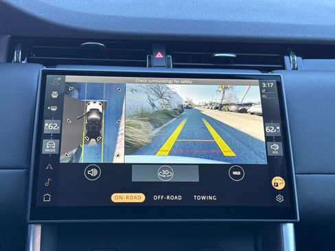 Certified 2025 Land Rover Discovery Sport S image 24