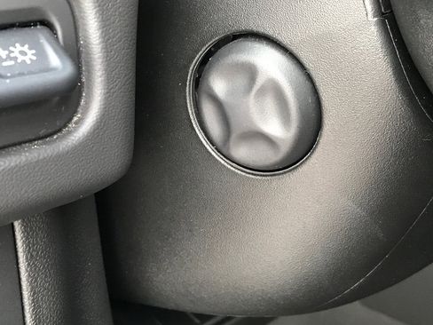 Used 2022 Chevrolet Tahoe High Country image 38