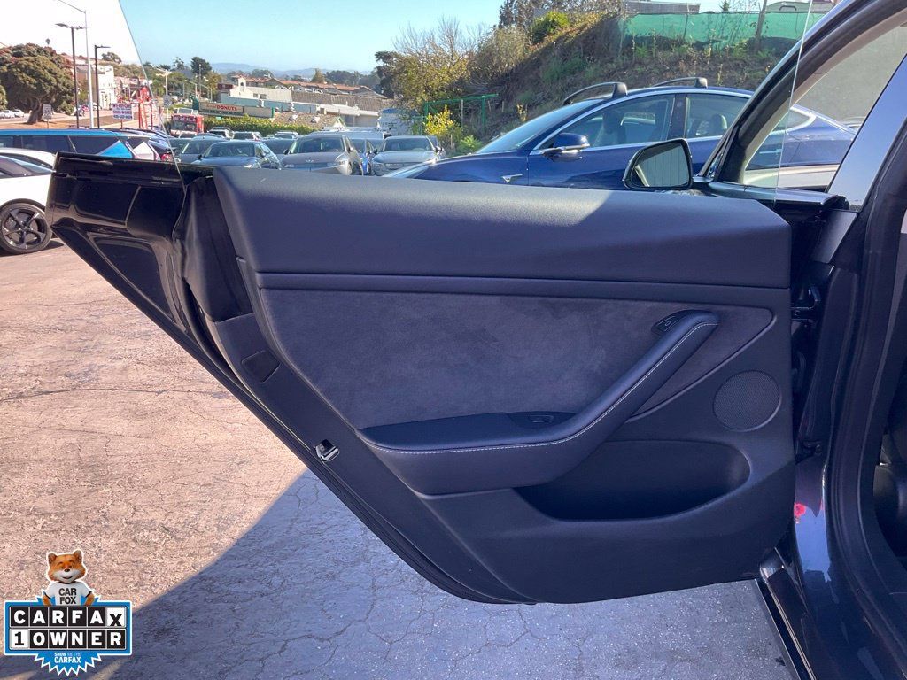 Used 2023 Tesla Model 3 Standard Range RWD image 34