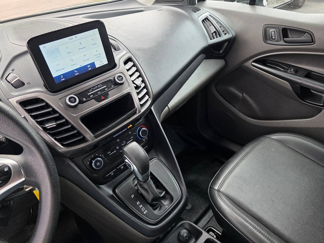 Used 2022 Ford Transit Connect XL FWD image 21