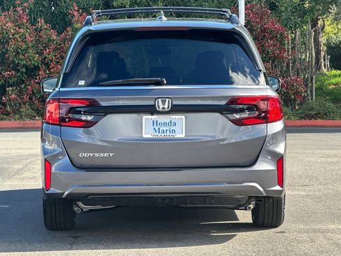 New 2026 Honda Odyssey EX-L image 5
