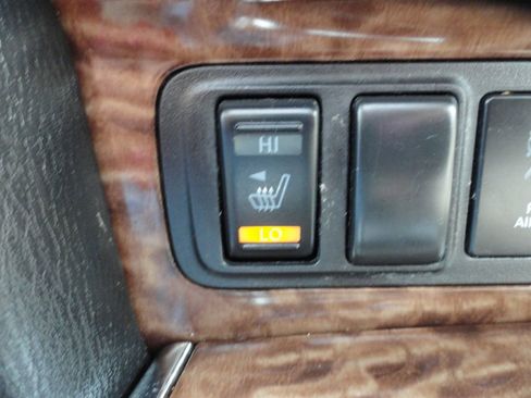 Used 2018 Nissan Armada SL w/ Premium Package AWD/4WD image 26