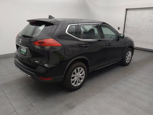 Used 2017 Nissan Rogue S AWD/4WD image 10