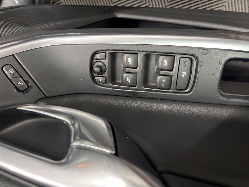 Used 2018 Volvo S60 T5 Dynamic w/ Vision Package AWD/4WD image 20