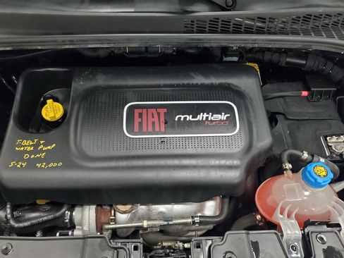 Used 2014 FIAT 500L Trekking w/ Popular Equipment Group image 3