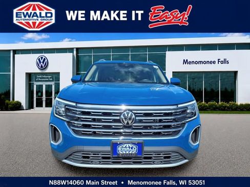 Used 2025 Volkswagen Atlas SEL AWD/4WD image 4